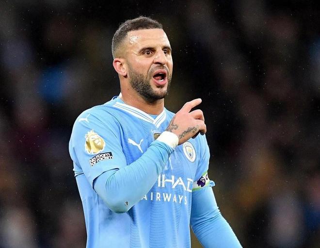 湖人爆冷不敌国王！东契奇狂砍42+7+8难救主，詹姆斯贡献22分，威少蒙克合轰48分斩旧主