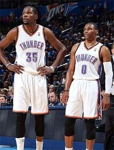 巅峰对决，宿命难逃！GEN三局战胜T1，T1屈居第三！