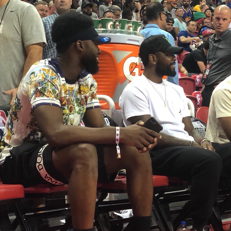 辽宁快速反击 布朗追身三分一箭穿心