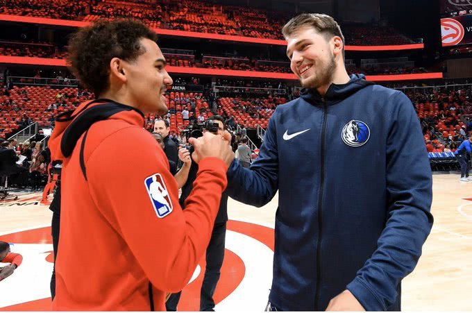 湖人队这赛季打关键球挺稳啊！