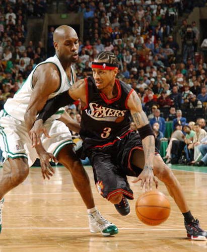 里弗斯背运后给詹姆斯送出空接！五佳球没跑了