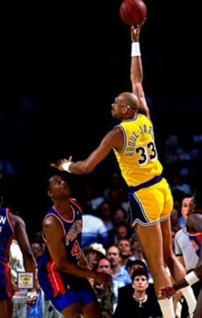 《胜利女神》新角色＂蕾欧娜＂公开：俏皮可爱猫耳娘！