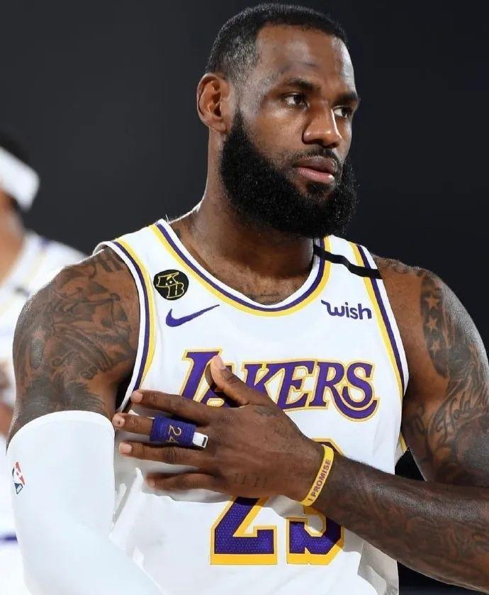 欧文成功接受手术！弗拉格将超85%的状元？A史密斯：敢和老詹动手